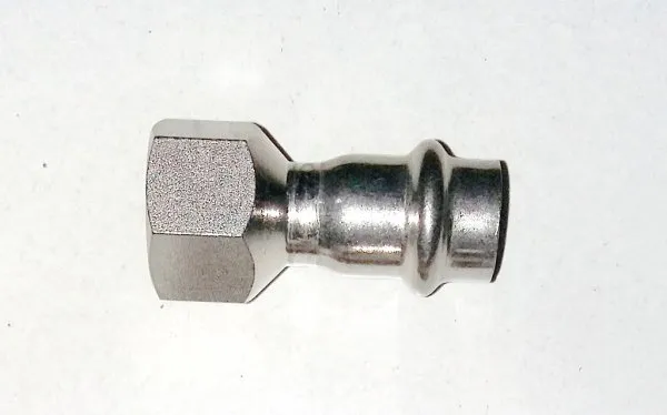 Муфта нерж. сталь с вн.р. 22х1/2"