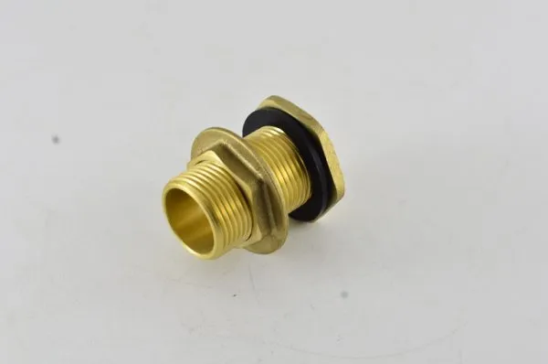 Врезка в бак 3/4" (латунь)