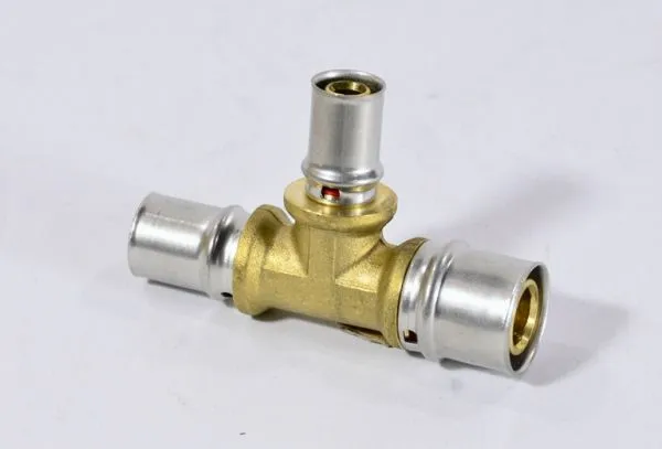 Тройник пресс 26х26х20 STOUT
