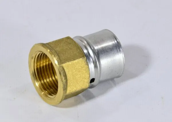 Соединитель пресс с переходом на вн. р. 16х1/2" STOUT